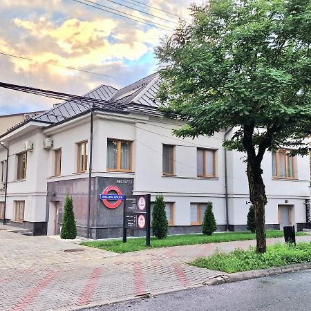 English House Bistriţa 外观 照片